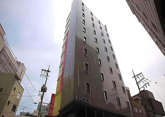 Shinchon Y Hotel