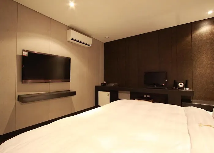 Hotel Shinchon Y *